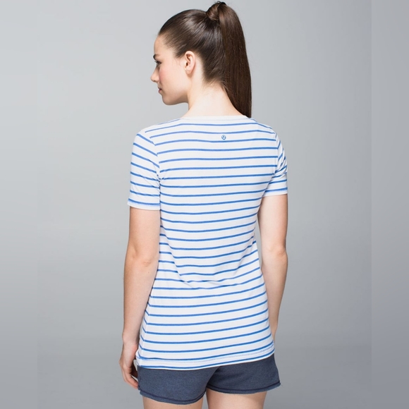 LULULEMON  Every Yogi Tee,Blue White Stripes, Small, EUC - Picture 2 of 10